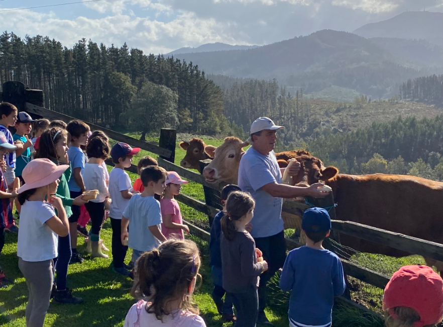 [GALERÍA DE FOTOS] EI 5 años: Excursión a Mendata - Kurutziaga Ikastola